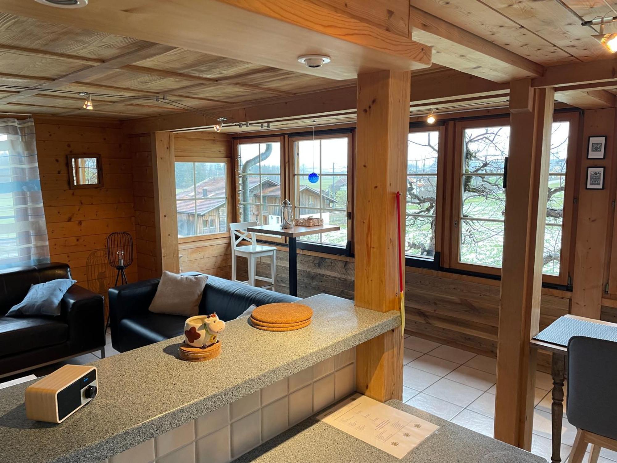 Edelweiss 4 Zi Ferienwohnung In Landhaus Frutigen Exterior photo